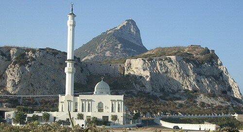 fot. Atiemann. Wikipedia - Meczet Ibrahima al-Ibrahima w Gibraltarze
