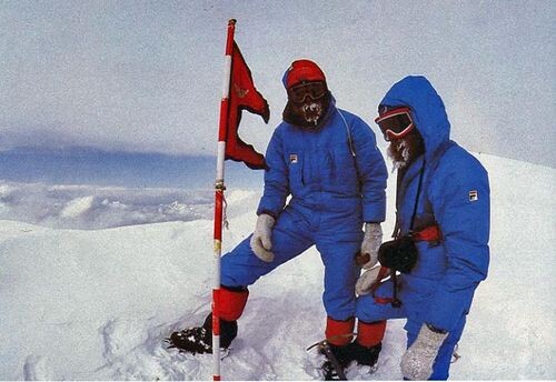 Reinhold Messner i Friedl Mutschlechner, Kanczendzonga 1982 rok, źródło: www.mountainsoftravelphotos.com